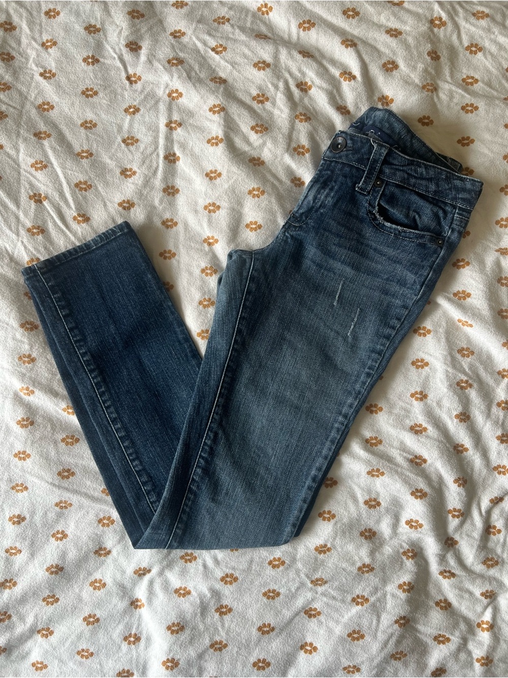 refuge Women's Skinny Jeans in Dark Blue Wash